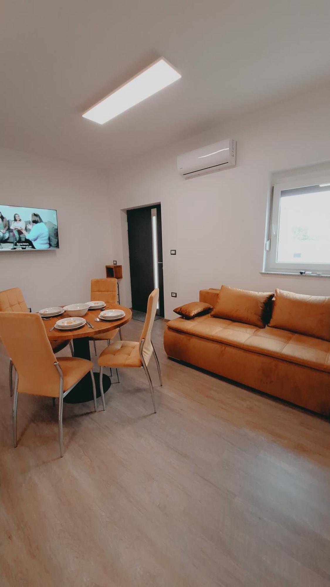 Apartments Roko 伊佐拉 外观 照片